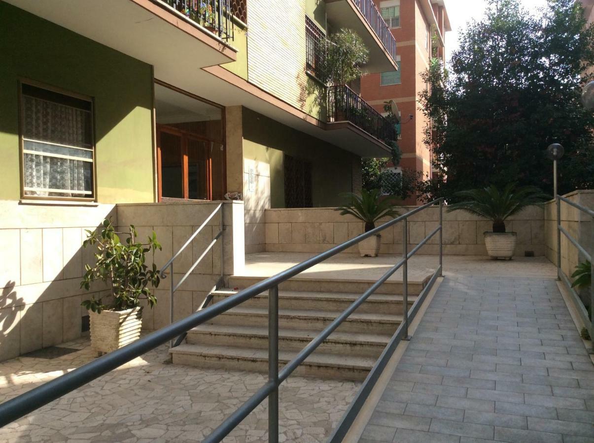 Ferienwohnung Casa Daniele Lido di Ostia Exterior foto